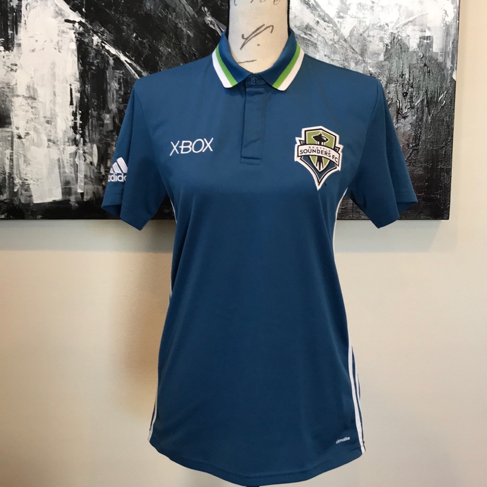 Adidas women’s small polo.